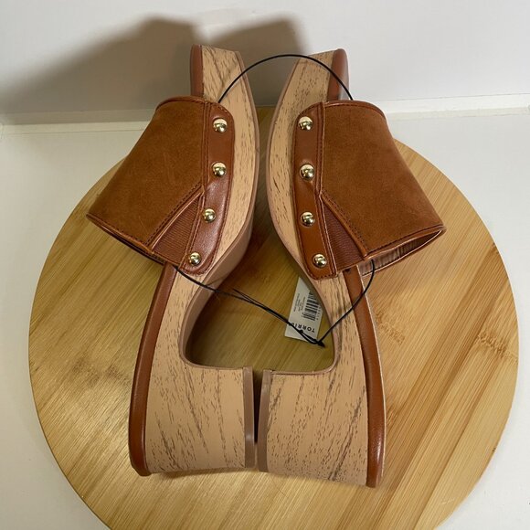 Torrid Women 9.5 WW Cognac Brown Wood Block Heel Mule Slip On Gold Rivet Boho - Picture 6 of 9